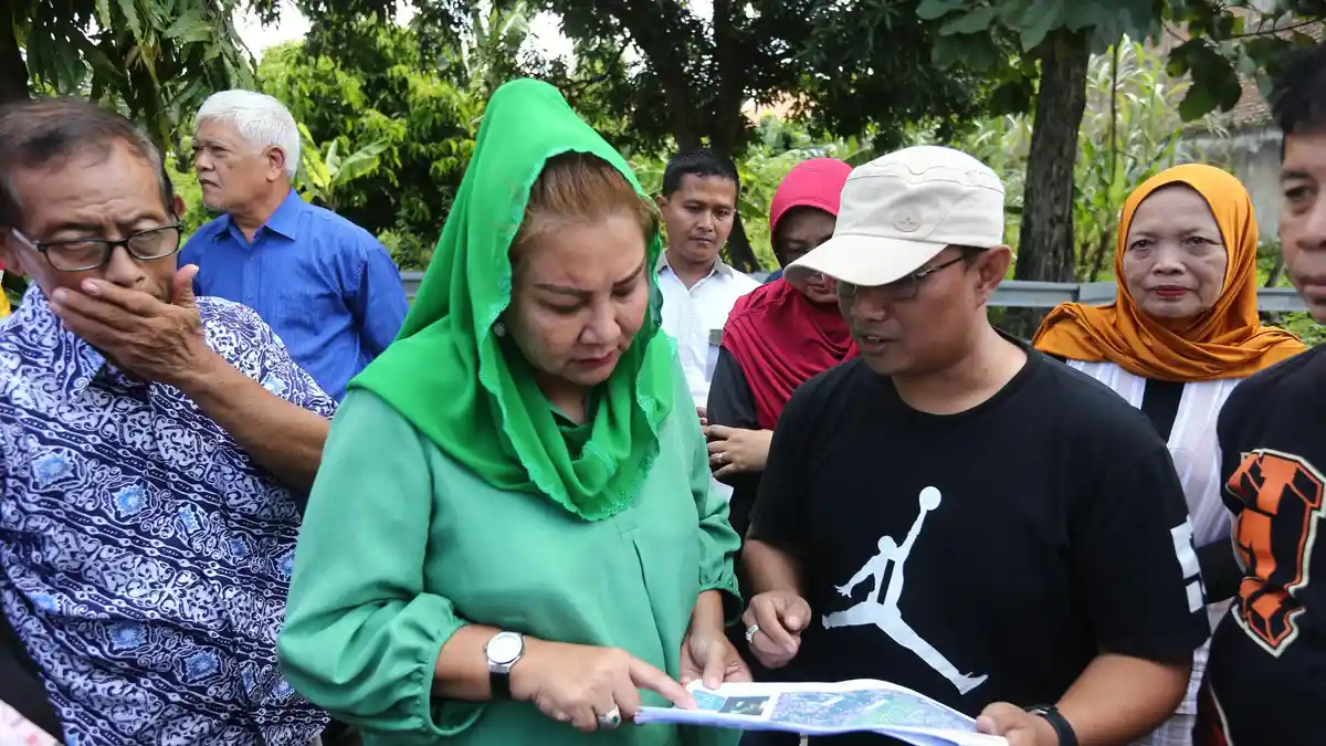 Libur Lebaran, Mbak Ita Sidak Wilayah Tergenang di Kota Semarang