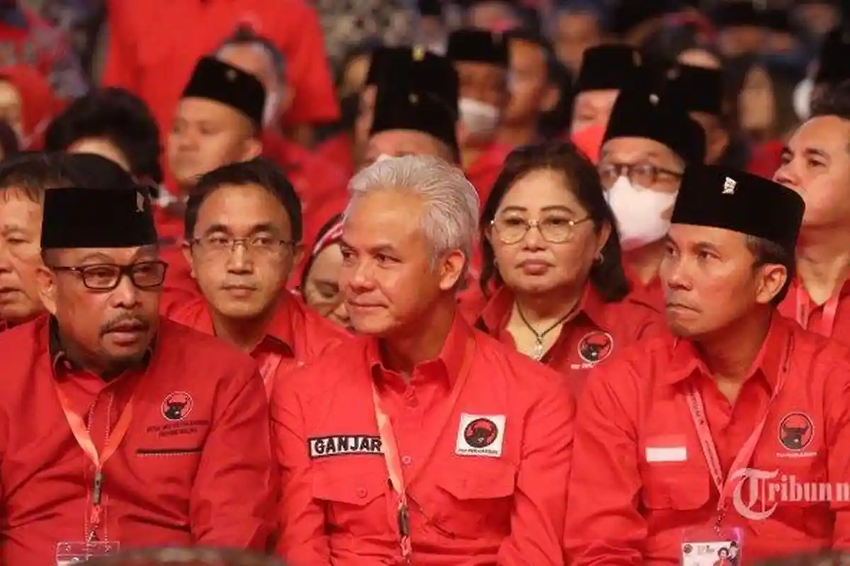 Megawati Soekarnoputri Instruksikan Kader PDIP Bertemu Rakyat, Ganjar Pranowo: Saya Siap Laksanakan!