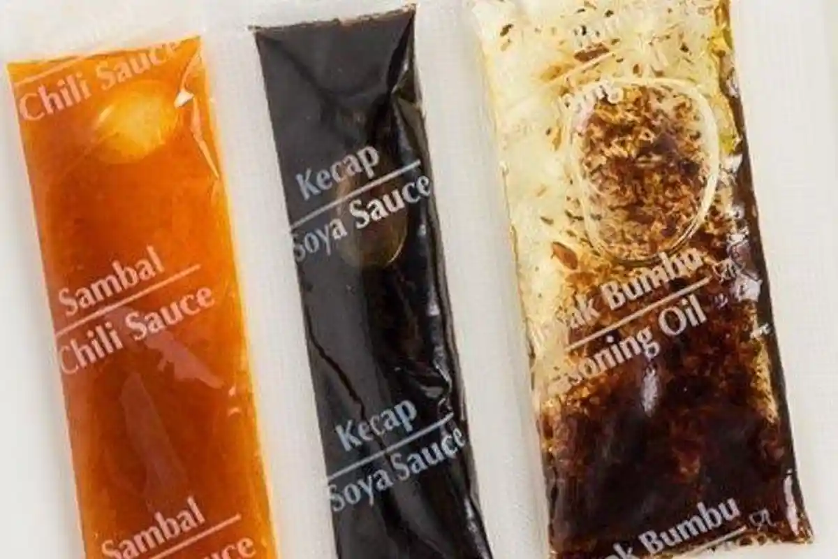 Tak Pernah Terpikirkan, Begini Cara Mudah Keluarkan Bumbu Minyak Mi Instan dari Sachet sampai Bersih