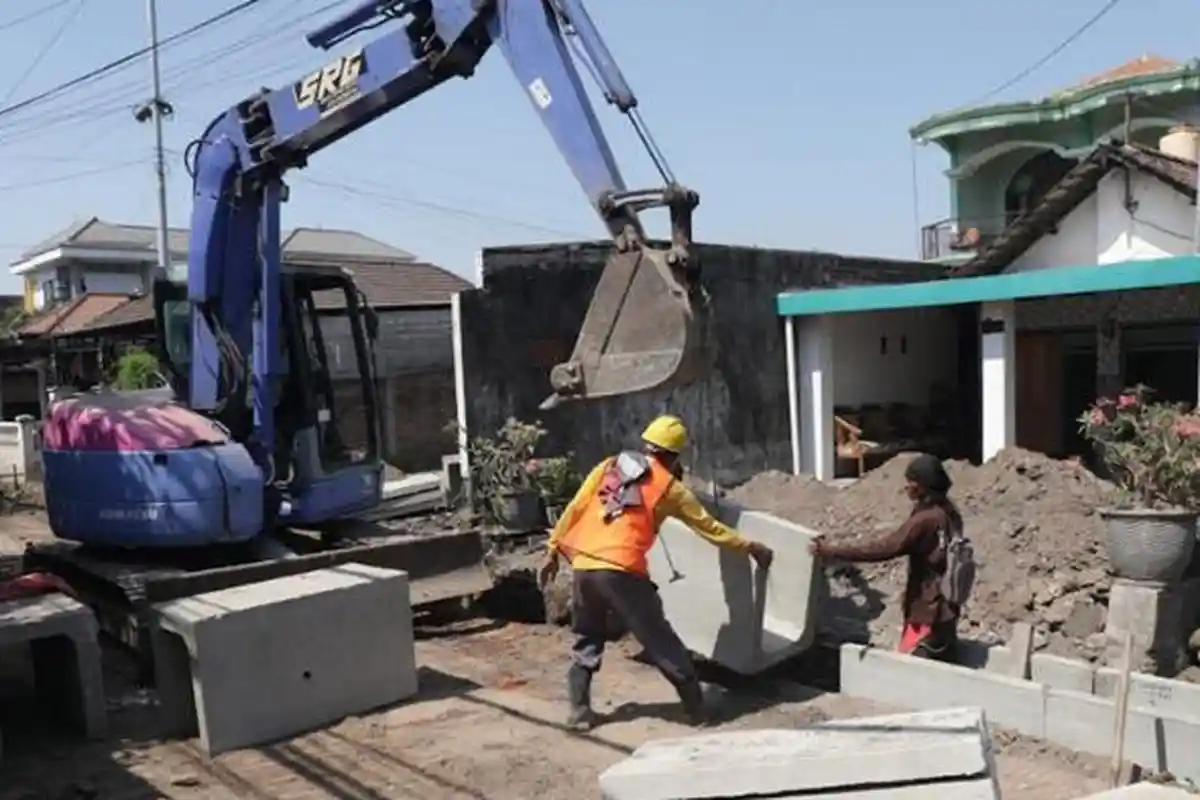 Bupati Gus Muhdlor Terus Pantau Betonisasi Jalan di Sidoarjo, Ditargetkan Tuntas Akhir Desember 2023