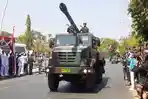 Suasana-parade-alutsista-dalam-rangka-memeriahkan-HUT-TNI-ke-78-di-Provinsi-NTT.jpg