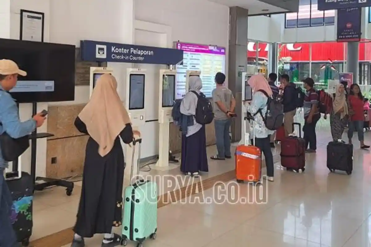 Libur Panjang Pekan Ini, Puluhan Ribu Orang Berangkat dari Stasiun Wilayah Daop 8 Surabaya