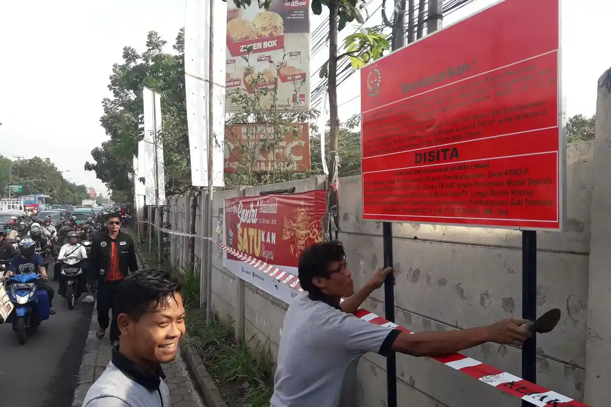 Kejari Geber Pemeriksaan 2 Tersangka Lain Kasus Korupsi Penyelewengan APBD Kota Cimahi 2006-2007