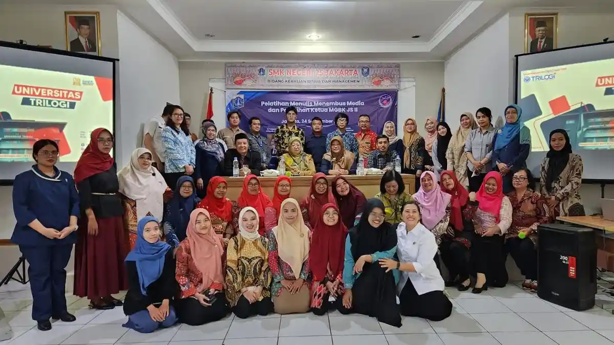 Libatkan Kampus, MGBK SMK Jaksel II Selenggarakan Pelatihan Menulis
