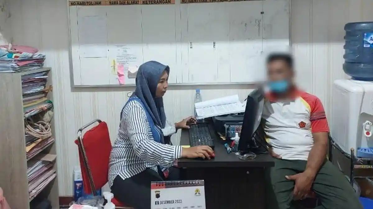 Tak Mau Hubungan Asmara Diakhiri, TNI Gadungan di Sukoharjo Ini Malah Sebar Foto Bugil Pacar