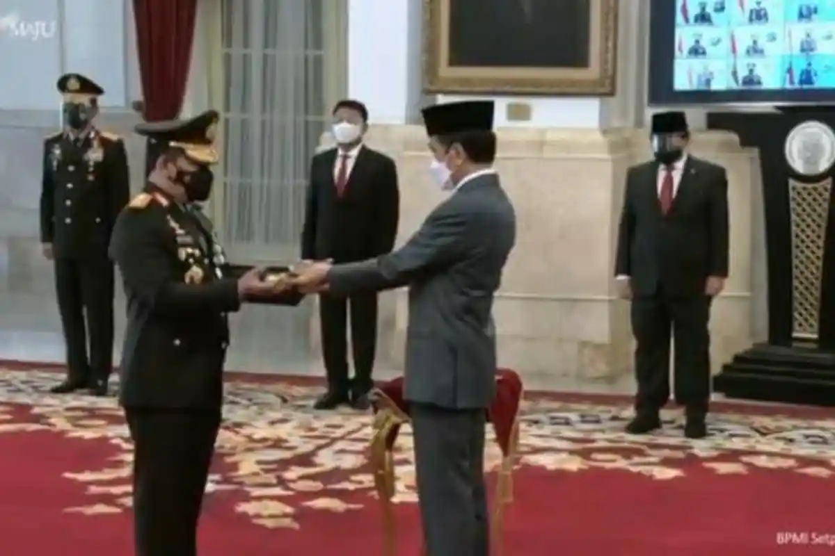 Resmi Dilantik Jokowi Jadi Kapolri, Banyak PR Menanti Jenderal Listyo Sigit Prabowo, Apa Saja? 