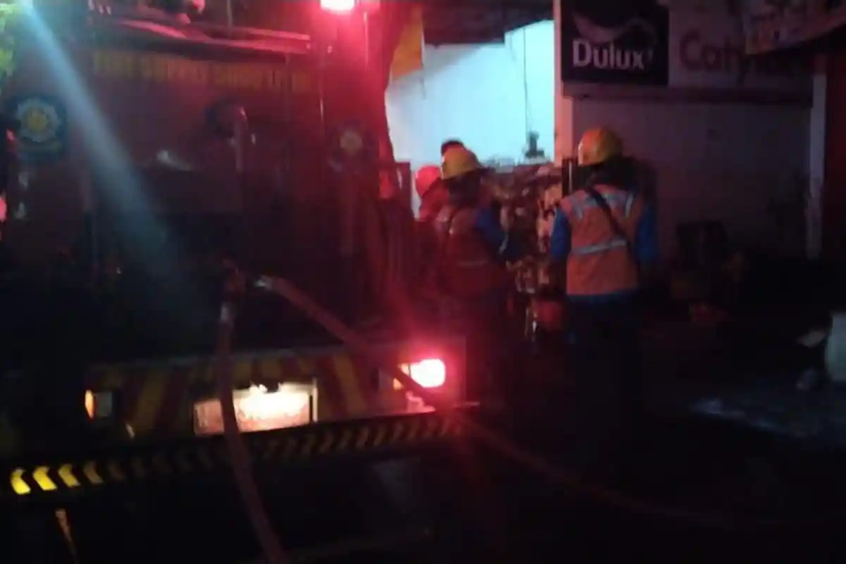 Lepas Lelah, Ibu di Gresik Tiba-tiba Rasakan Hawa Panas, Api Bikin Petaka, Anaknya Terbakar