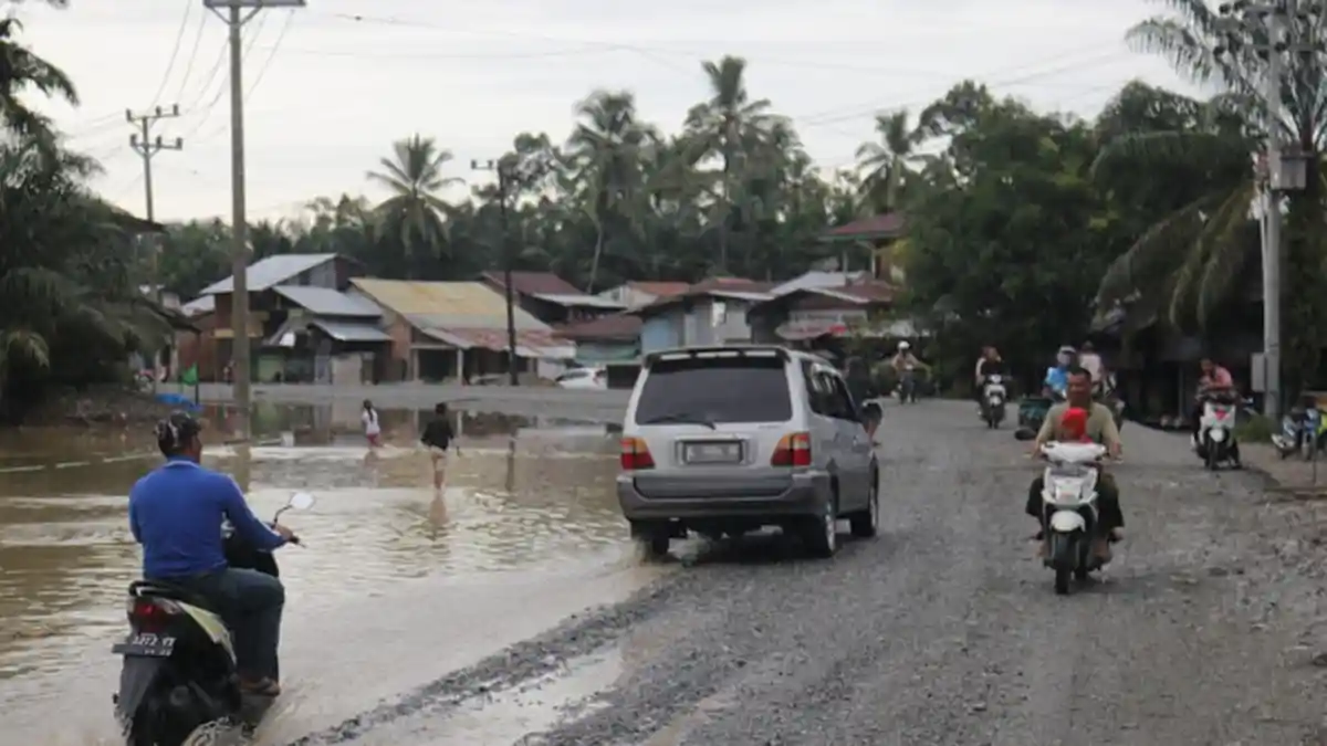 Banjir Nagan Raya Meluas Sebelumnya Dua Kini 8 Desa, Jalan Nasional juga Terendam