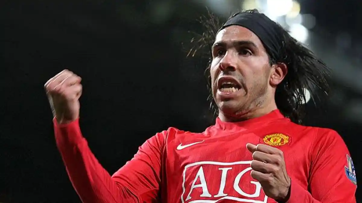 Carlos Tevez Tuding Manchester United Jadi Penyebab Dirinya Pindah ke Manchester City