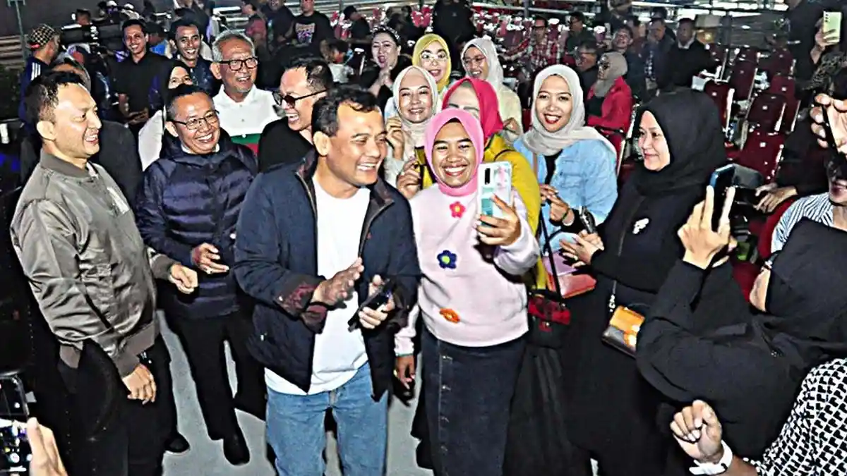 Ribuan Fans Guyon Waton Sambut Ahmad Luthfi di Konser Boyolali