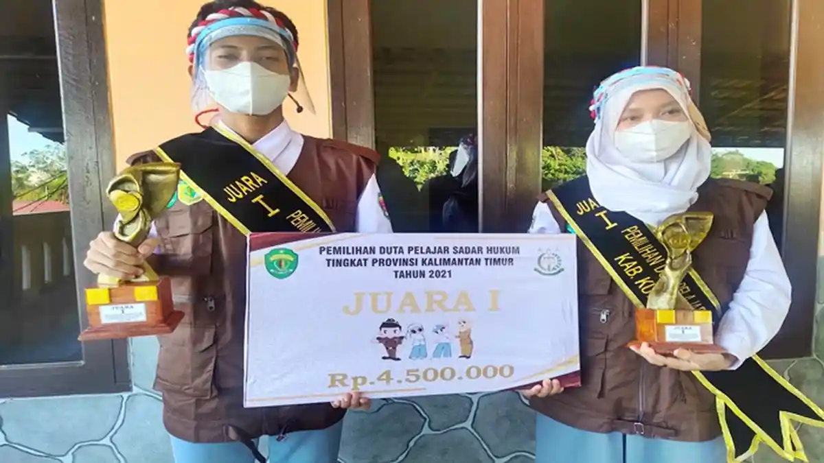 SMAN 1 Jempang Kutai Barat Juara 1 Sadar Hukum Persembahan Kejati Kaltim