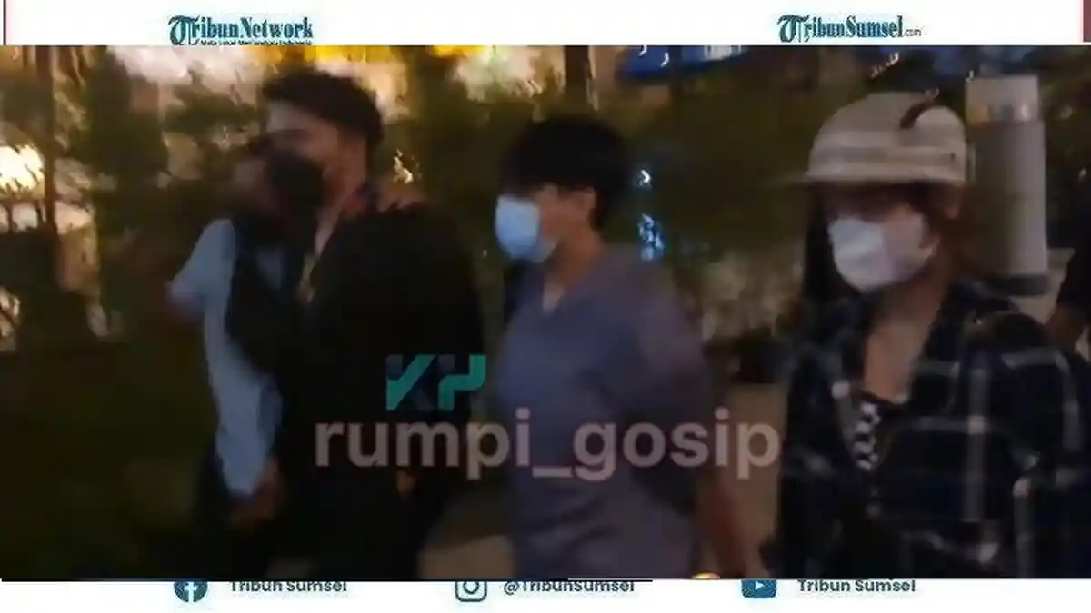 Saling Berjauhan, Fuji dan Thariq Lagi Marahan? Adik Atta Halilintar Ketahuan Kepoin Mantan