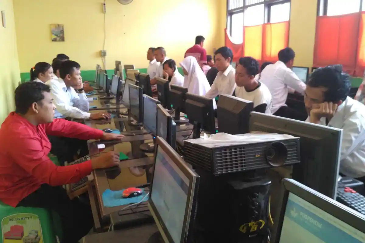 114 Peserta Asal Lampung Utara Ikut UNBK Paket B