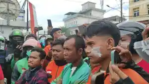 Brimob-didemo-ratusan-ojek-online.jpg