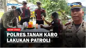 Polres-Tanahkaro-langsung-datang-ke-lokasi-dan-berkeliling-di-Desa-Doulu.jpg