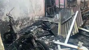 Sepeda-motor-terbakar-1.jpg