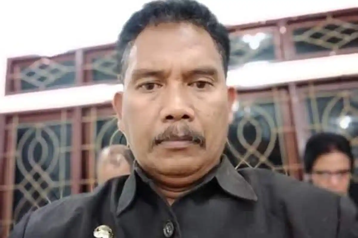 Dinas Lingkungan Hidup Sumba Barat Tetap Mengangkut Sampah Meski Alami Kendala BBM