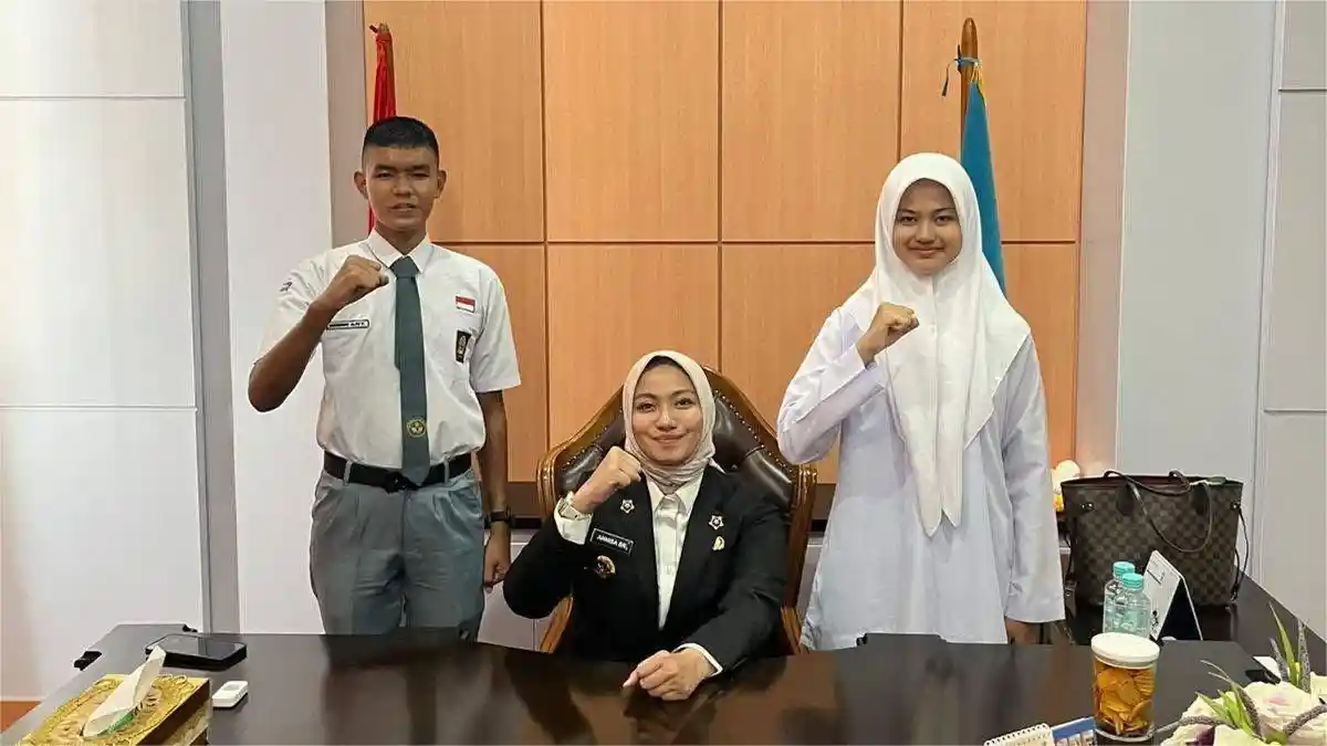 Beri Dukungan Penuh, Bupati Dharmasraya Lepas Dua Putra-Putri Ikuti Seleksi Nasional Paskibraka 2025