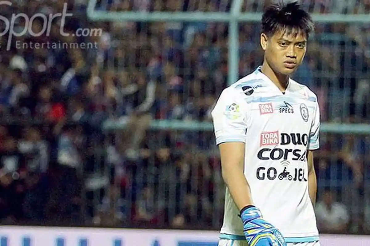 Jadi Kiper Legendaris Arema FC, Kurnia Meiga Ingin Hidupkan Mendiang Ayah dan Kakaknya