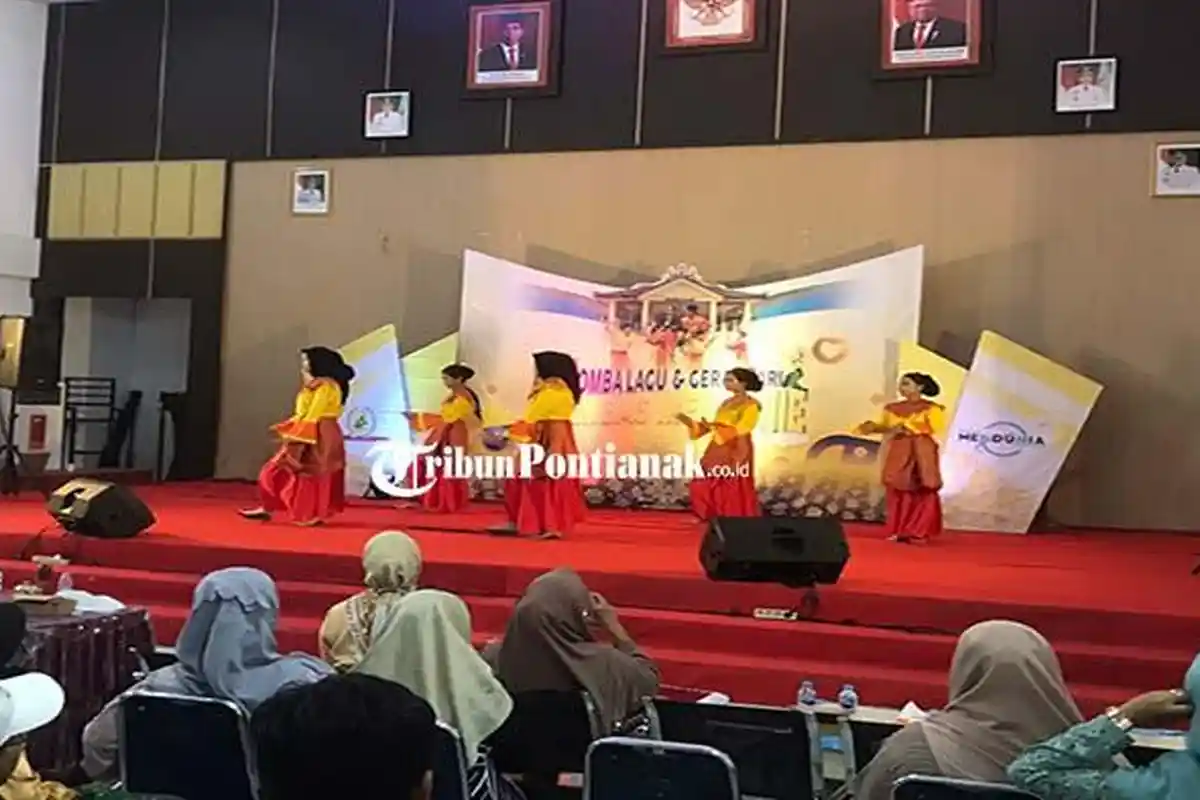 Ratusan Pelajar Tampil Ajang Lomba Gerakan Tari Sambas Mendunie