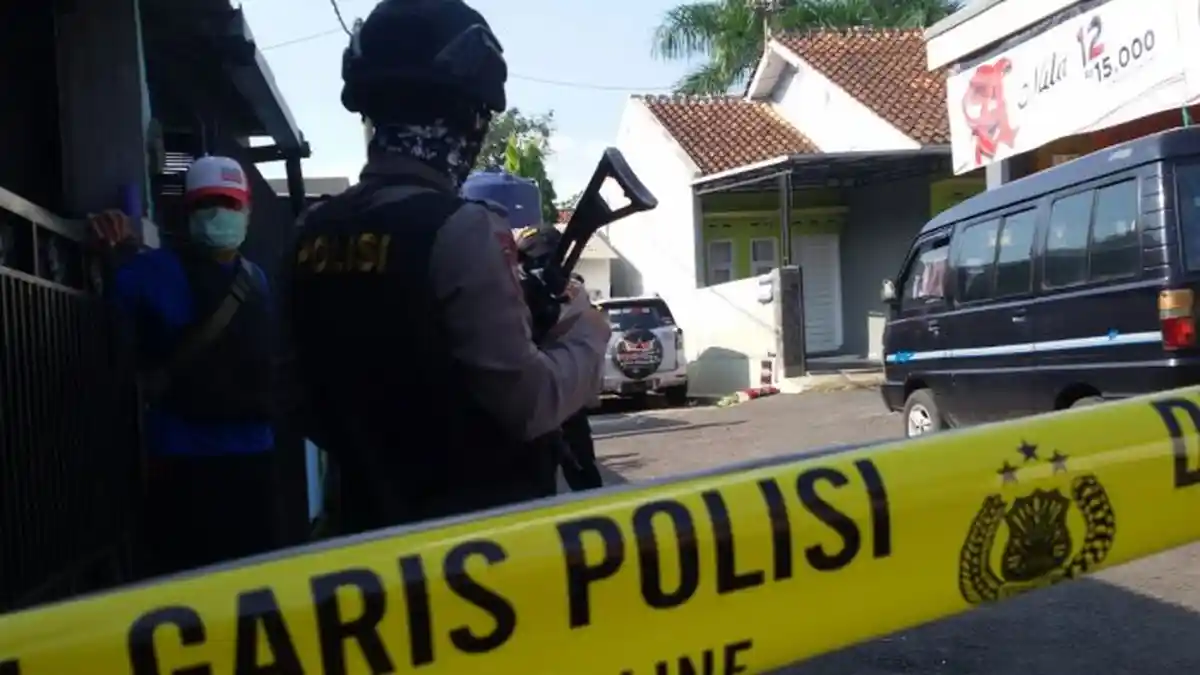 Terduga Teroris di Tasikmalaya Berprofesi Sebagai Tukang Las