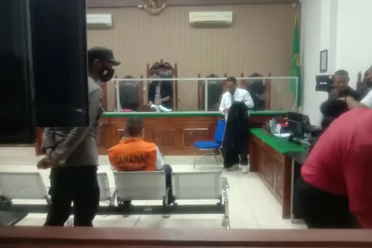 Pembunuhan Astri dan Lael, Feri Taunus Sebut Mobil yang Dicuci Bau Amis 