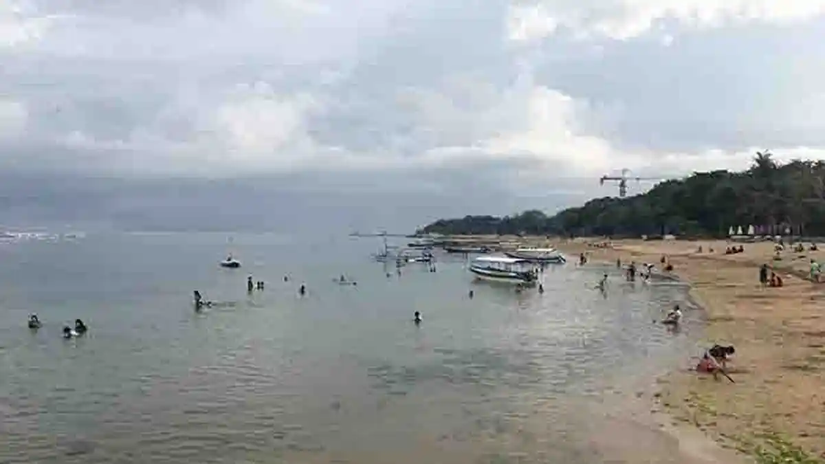 Aktivitas Seru di Pantai Sindhu Denpasar, Berenang hingga Bermain Kano