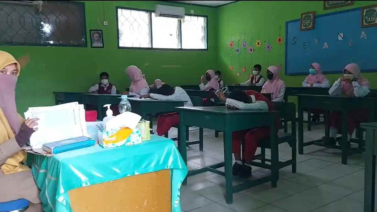 Ujian Akhir SD Digelar Luring, SD Muhammadiyah Bontang Perketat Prokes, Siswa Masker dan Cuci Tangan