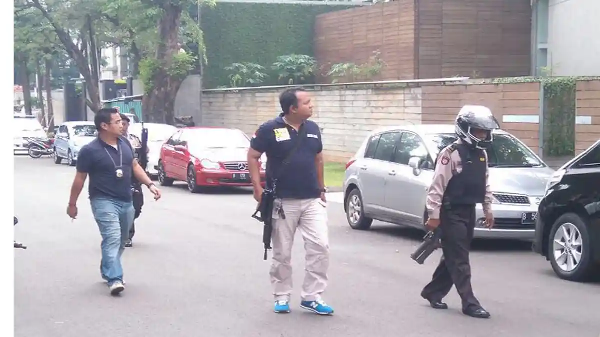 Kronologi Penyanderaan yang Dilakukan 2 Pria Bersenjata Api di Pondok Indah