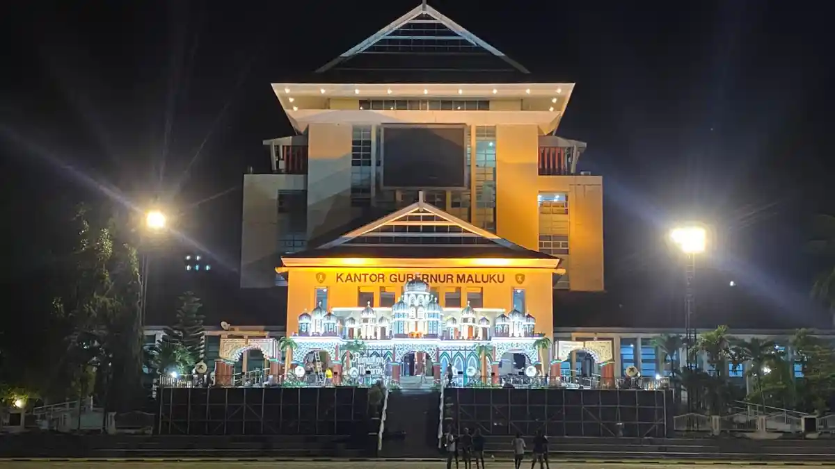 Dekorasi Masjid di Kantor Gubernur Jadi Spot Swafoto