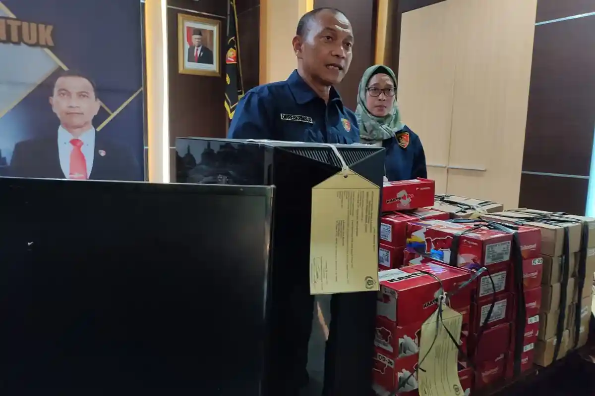 Kartu Perdana Telkomsel Palsu Beredar di Batang, Produk Rumahan Omzet Rp15 Juta Per bulan