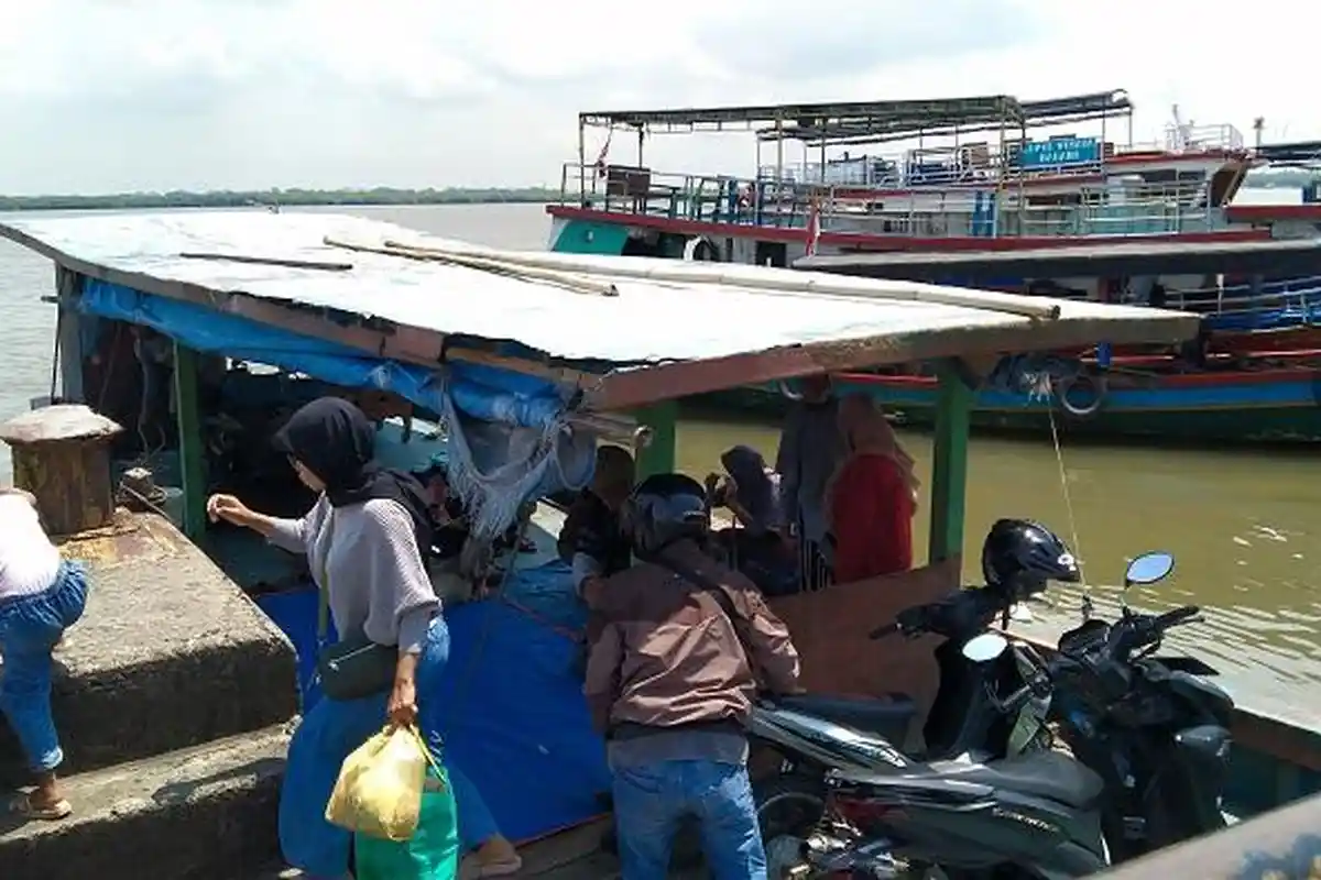 Tarif Kapal Compreng ke Kampung Laut Cilacap Naik Jadi Rp 12 Ribu, Sudah Termasuk Asuransi