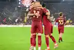 Selebrasi-pemain-AS-Roma-setelah-mencetak-gol-ke-gawang-Athletic-Bilbao.jpg