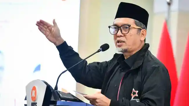 Presiden PKS Almuzzammil Yusuf Tekankan Fondasi Iman bagi Pemimpin Muda