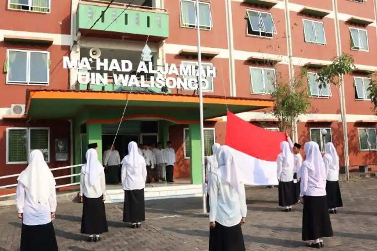 Peringati HSN 2023, Santri UIN Walisongo Bangun Semangat Berkontribusi Untuk Negeri