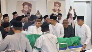 Jenazah-Ketua-KAP-di-gedung-PBNU.jpg