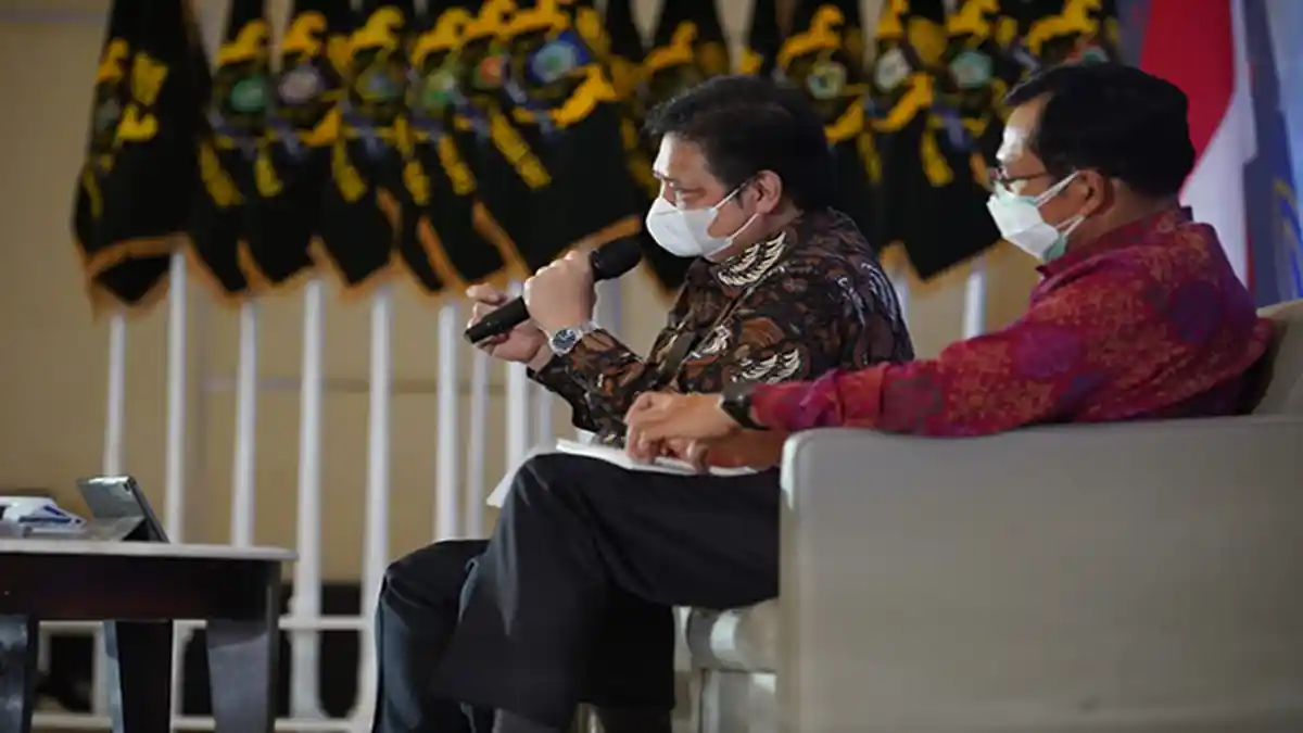 Airlangga Hartarto Mengajak Kadin Pacu Industri Farmasi Dalam Negeri