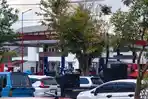 Antrian Kendaraan di SPBU Boulevard Depan Megamall Manado, Ini Kata Warga