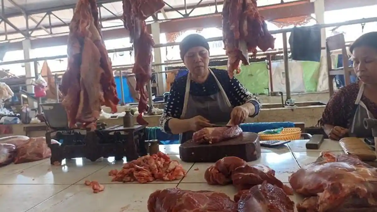 Isu PMK Belum Berpengaruh Terhadap Penjualan Daging Sapi di Pasar Kota Mataram
