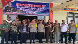 Ratusan-Personil-Polres-Lembata-Amankan-Perayaan-Paskah.jpg