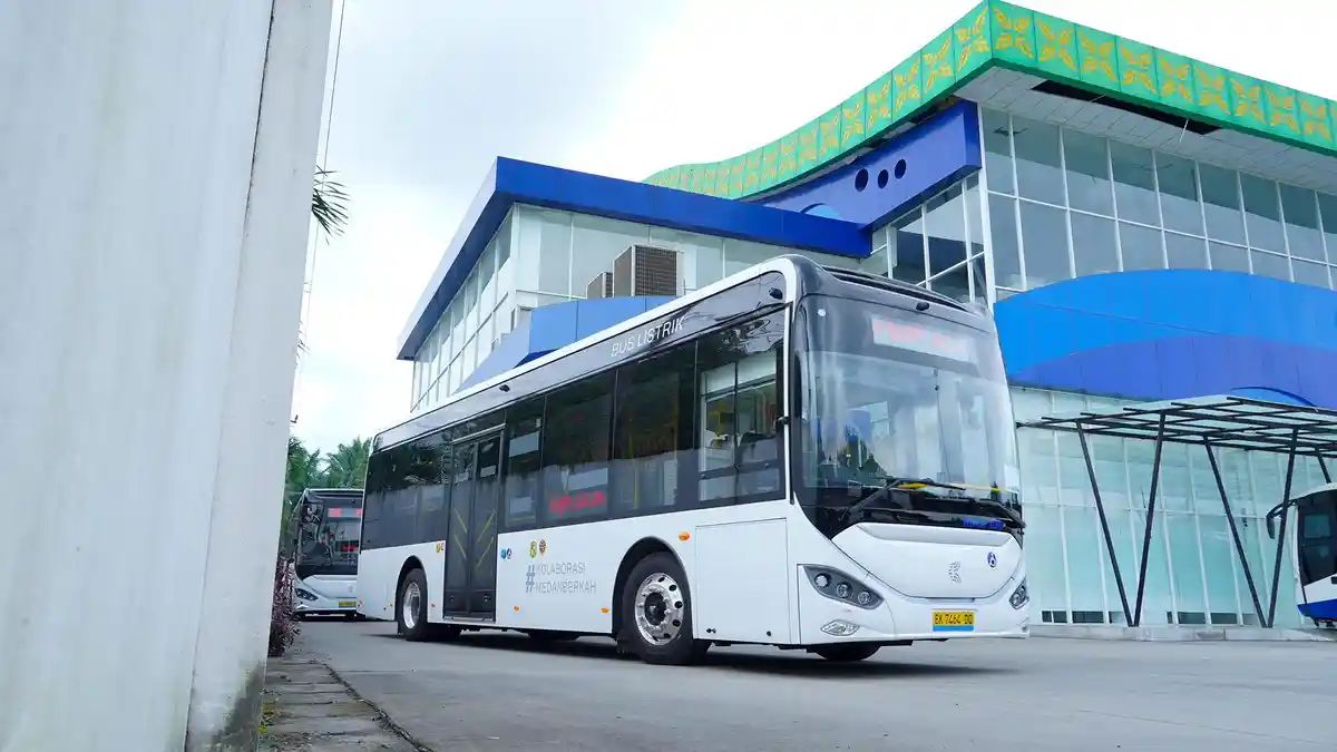 Dukung Zero Emission, PLN turut serta Sukseskan Launching Bus Listrik Kota Medan