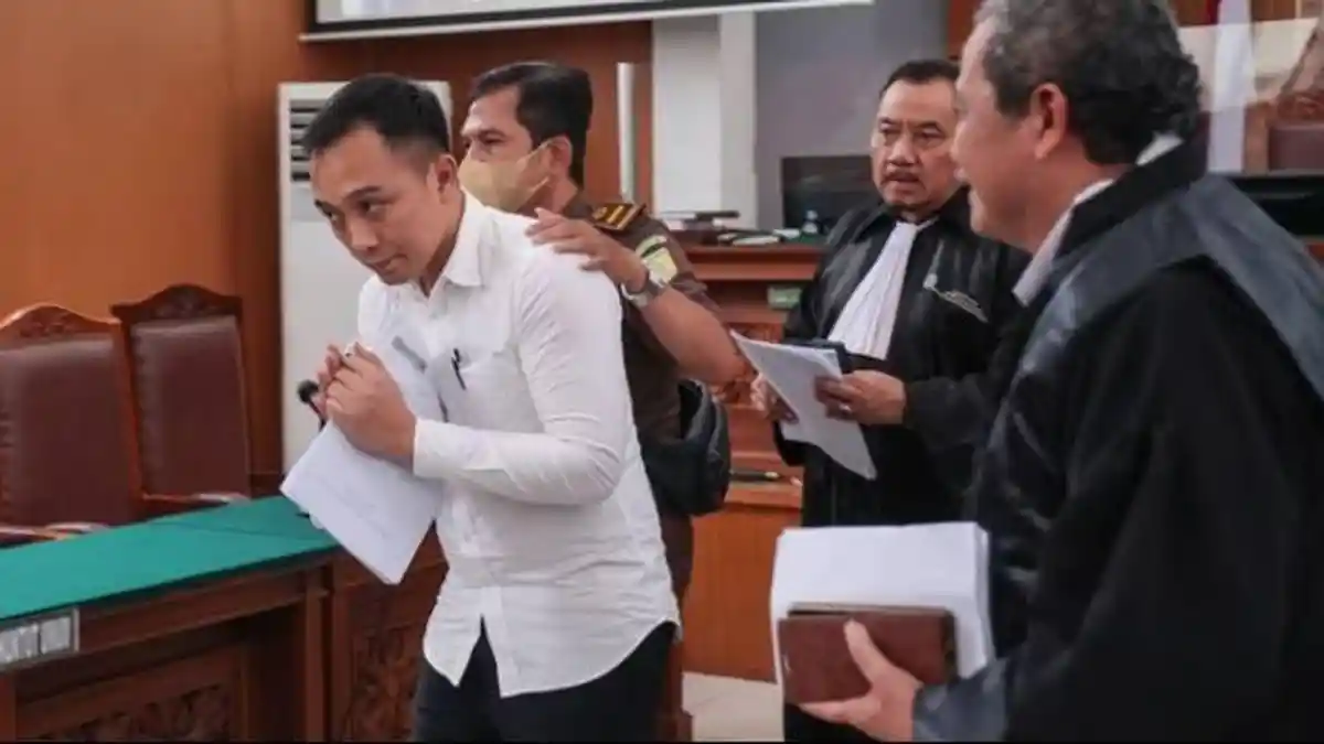 Ricky Rizal Ungkap Alasan Hancurkan Handphone Pribadinya: Karena Mau Disita Penyidik