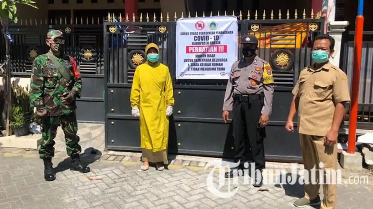 Positif Covid-19, Warga Gresik Ogah Isolasi Mandiri, Ngakunya Sehat, Aparat Sampai Pasang Spanduk