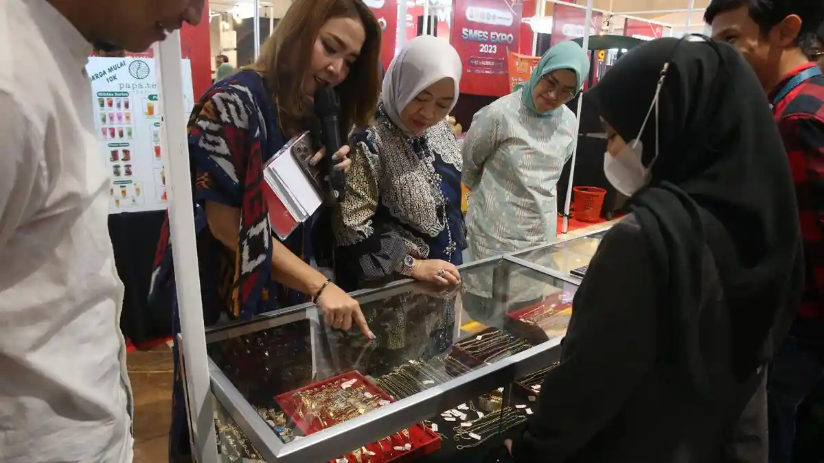 Beragam Produk UMKM Makassar di SMES Expo 2023 Ada di TSM