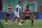 Akhiri Puasa Kemenangan, Pertahanan Solid Madura United Tuai Pujian