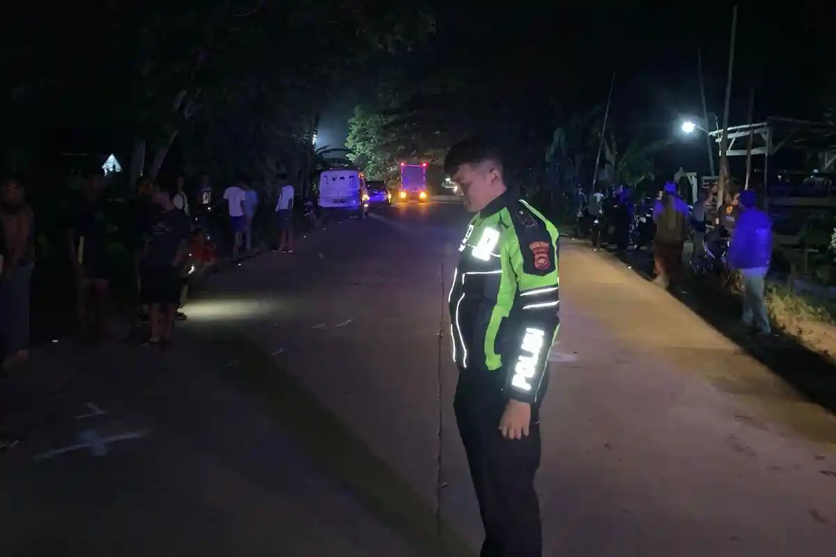 Kecelakaan di Jalan Lintas Sabak-Jambi, Pengendara Motor Luka Serius Setelah Tabrak Mobil Mundur