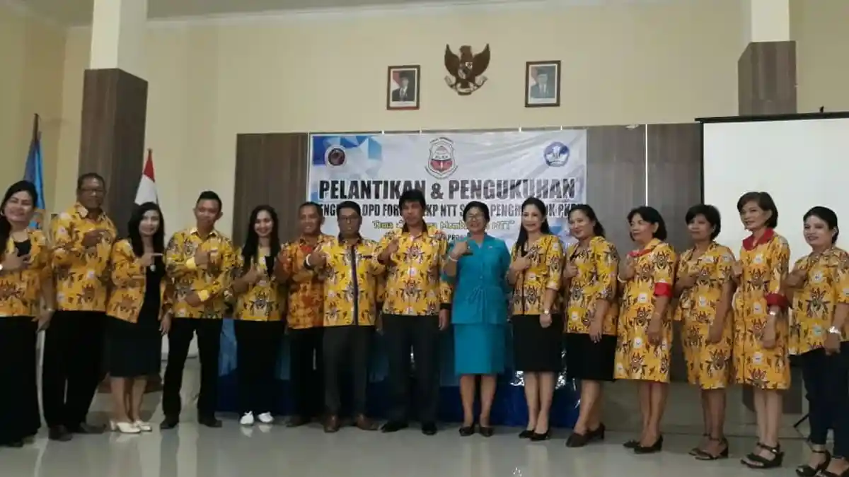 Usai Dilantik Jadi Ketua Forum PLKP NTT, Mery Mesah Lakukan Aksi Ini, Penasaran?