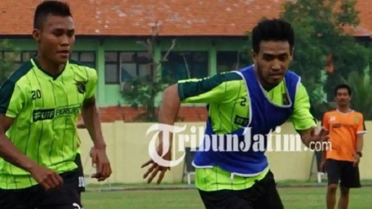 Persebaya Latihan Perdana Diikuti oleh Mantan Bek Bali United