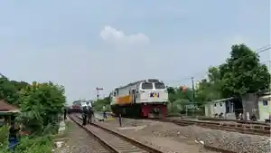 jalur-di-lokasi-anjloknya-KA-eksekutif-Pandalungan-dekat-Stasiun-Tanggulangin.jpg