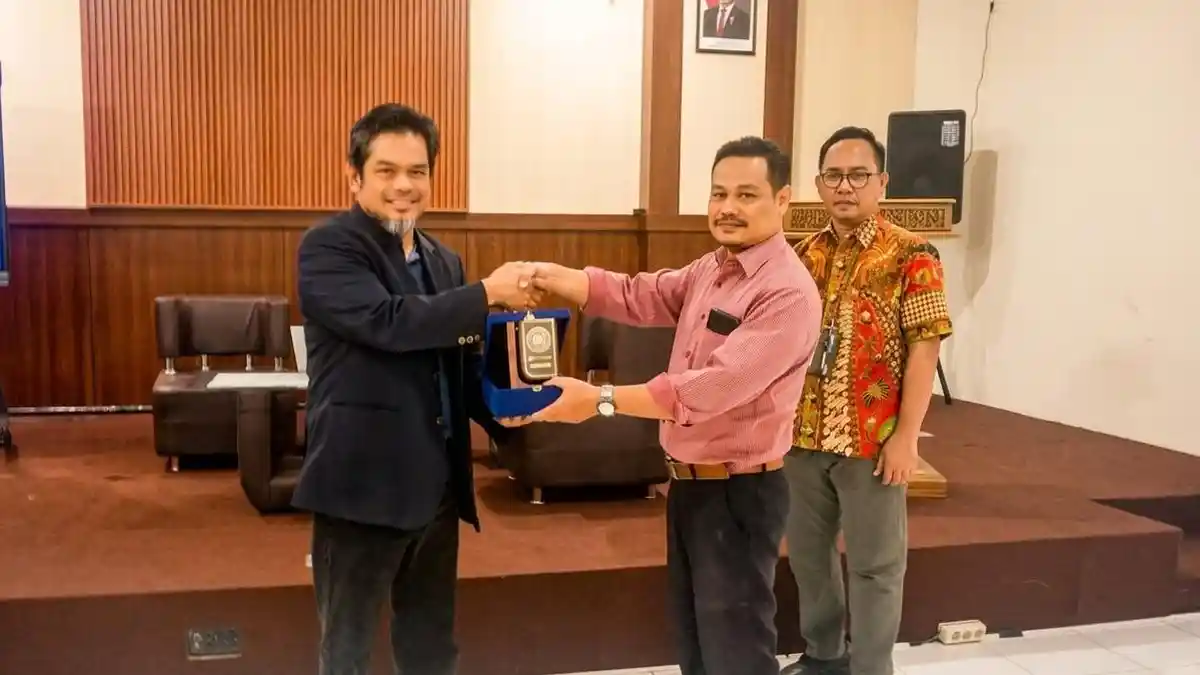 UNIMMA Hadirkan Profesor UTeM, Bahas Inovasi AI dan IoT untuk Kesehatan